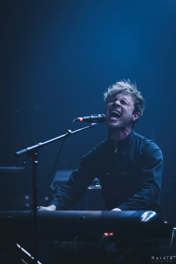 MUNE en concert au Podium Les Pieux, première partie de Charlie Winston