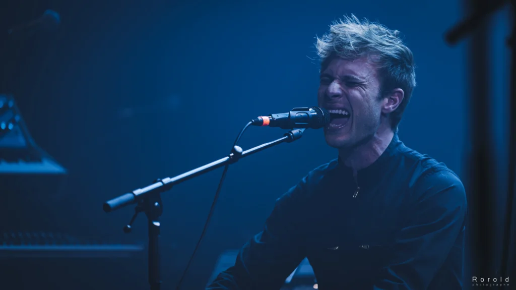 MUNE en concert avant Charlie Winston (Tôt ou Tard)
